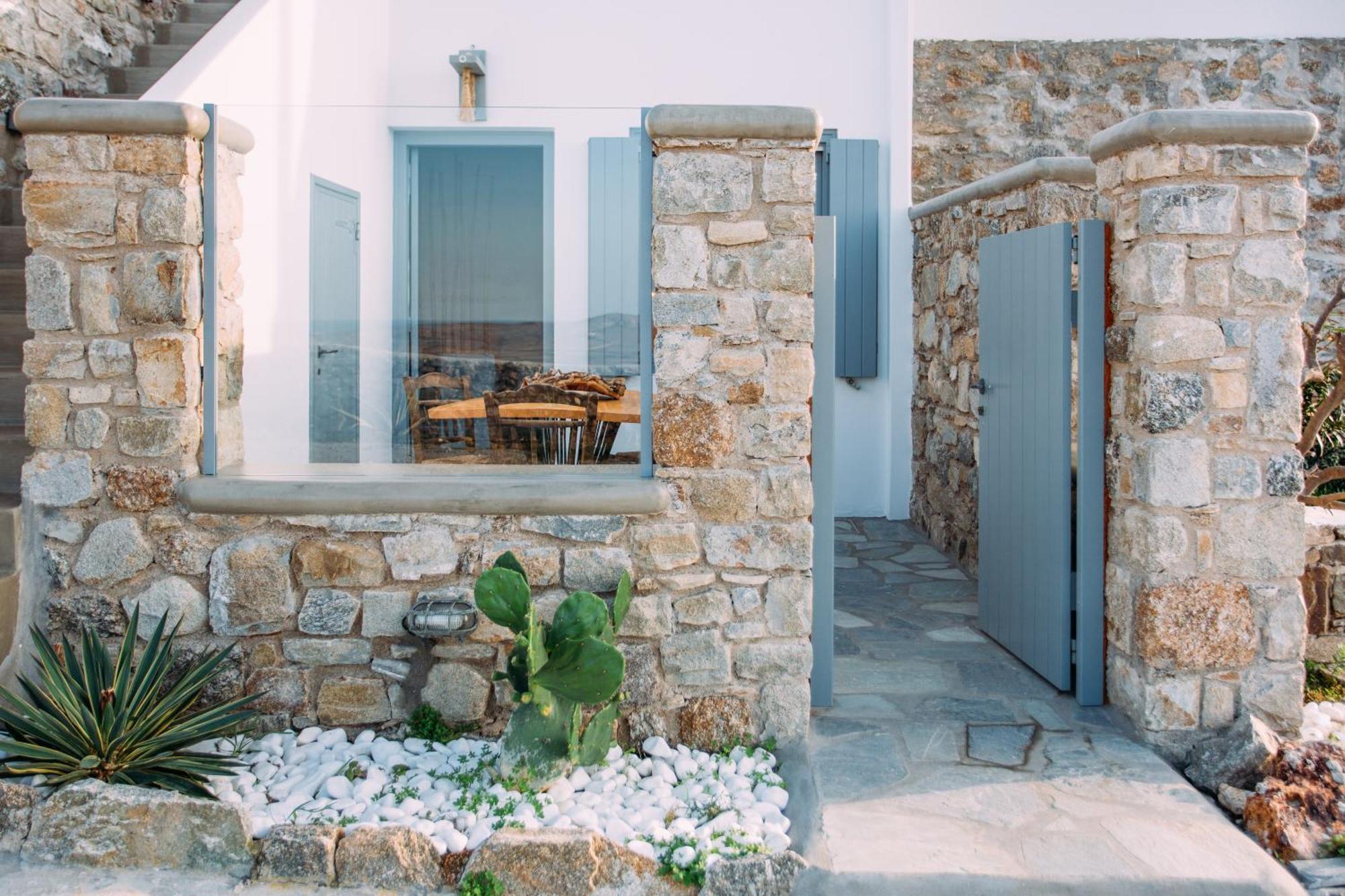 Mykonos Supreme Comfort Suites & Villas Kalafatis Room photo