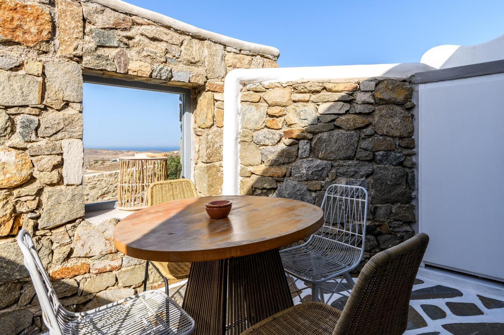 Mykonos Supreme Comfort Suites & Villas Kalafatis Exterior photo
