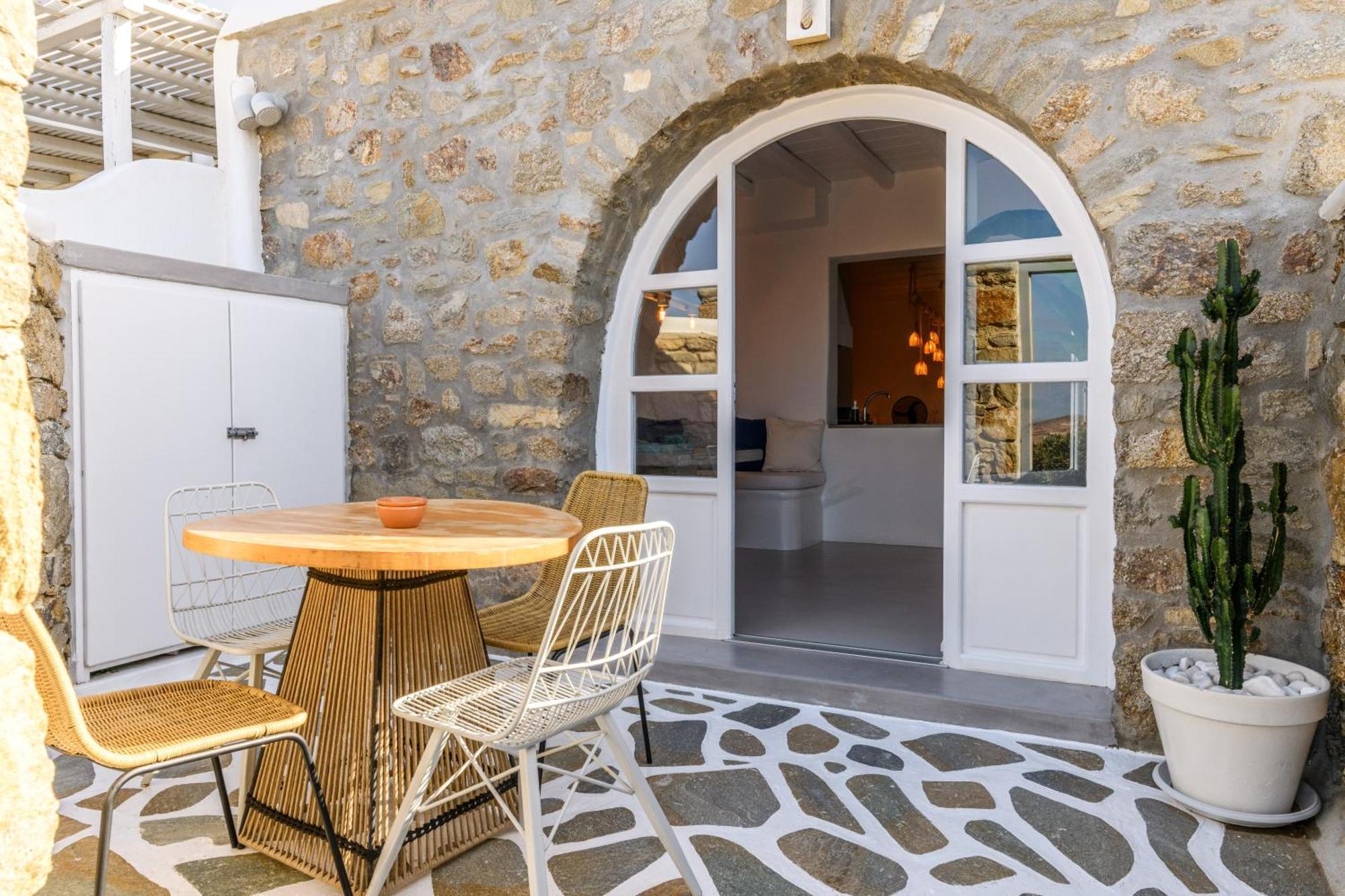 Mykonos Supreme Comfort Suites & Villas Kalafatis Exterior photo